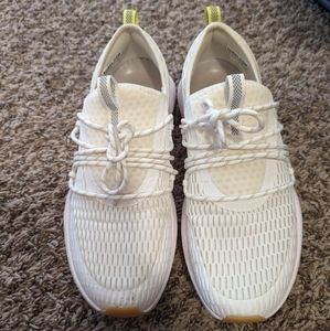 Sorel kinetic impact white sneakers